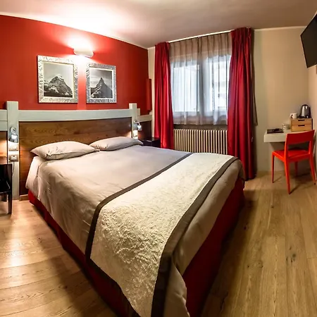 Lyskamm 布勒伊-切尔维尼亚